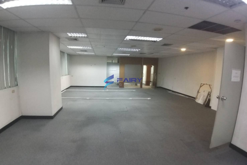 ให้เช่าสำนักงาน Central city tower ขนาด 250 ตรม ชั้น18 อยู่ภายในห้างเซนทรัล บางนา