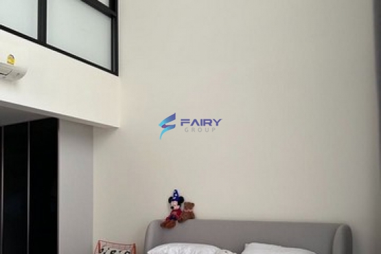 527210853__NEW