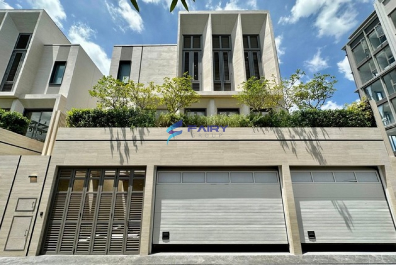 ขายบ้านเดี่ยว 3 ชั้น สไตล์ Modern โครงการ BAAN CHAN ตั้งอยู่ในโครงการ ADLER CHAN ROAD  ที่ดิน 66 ตรว พื้นที่ใช้สอย 535 ตรม พร้อมสระว่ายน้ำส่วนตัว