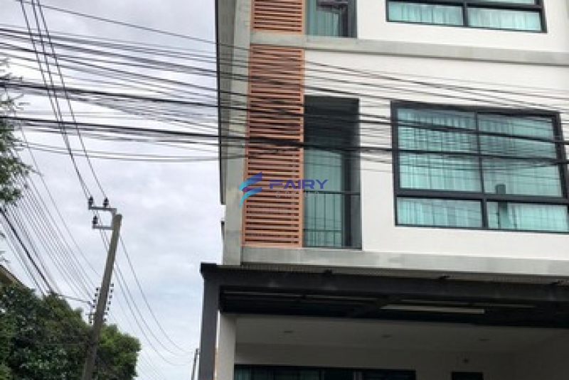 ขายทาวน์โฮม 3ชั้น ปุณณวิถี31 ที่ดินรวม 42 ตรว หลังมุม ใกล้ BTS ปุณณวิถี